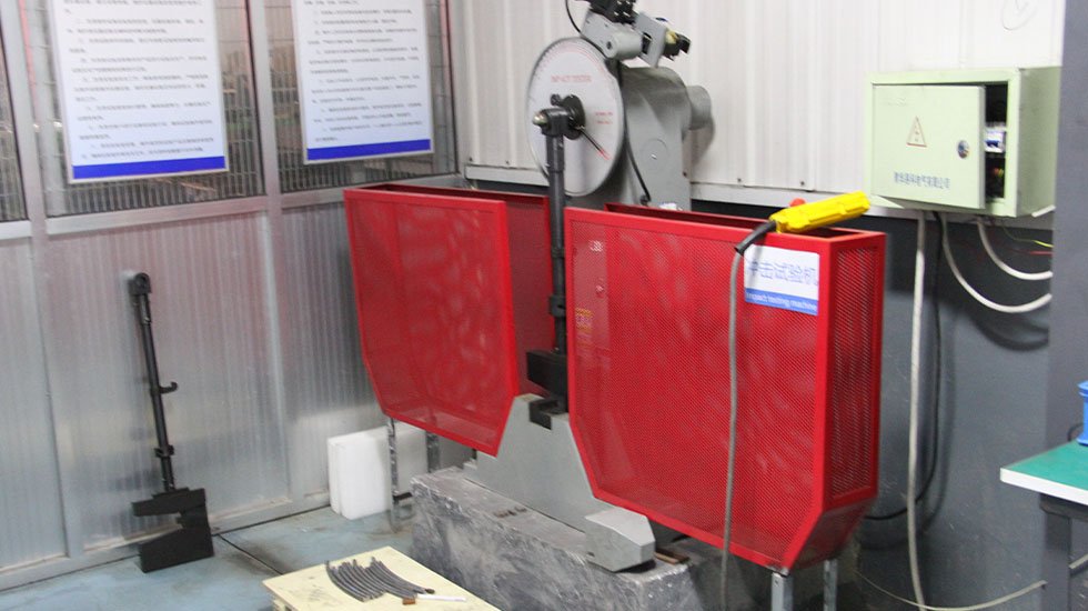 Копер для испытаний на ударный изгиб